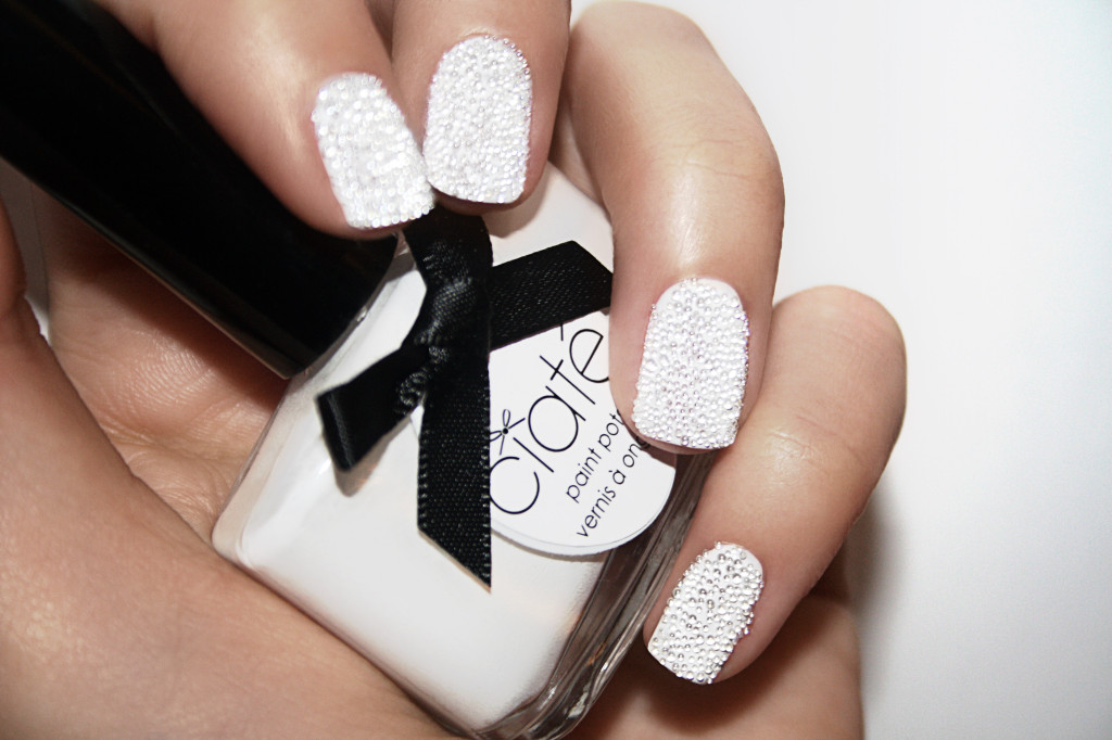 Ciate_Caviar_Manicure_Mother_of_Pearl_hand