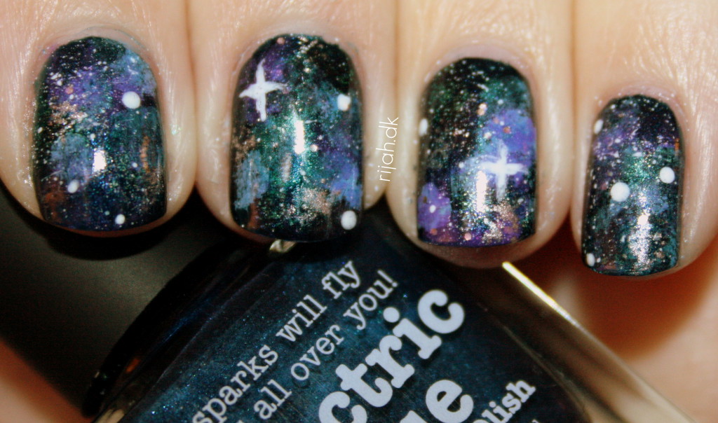 galaxy nails