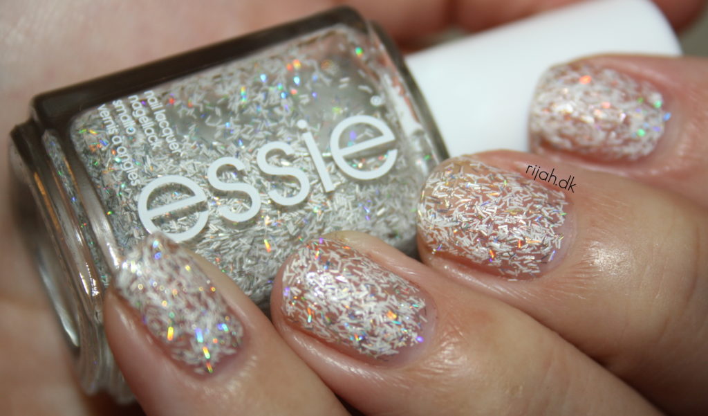 Essie Peak of chic