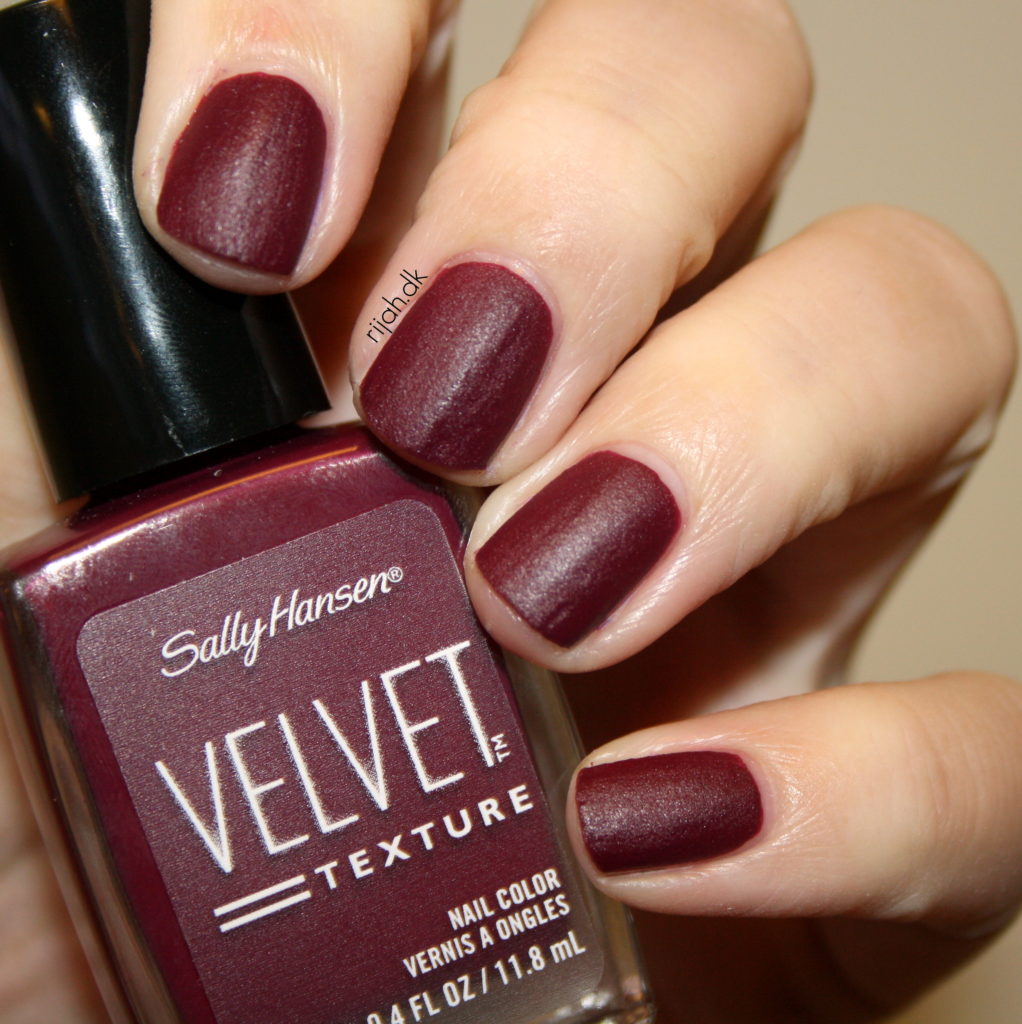 Sally Hansen Velvet Texture og Luxe Lace Lavish