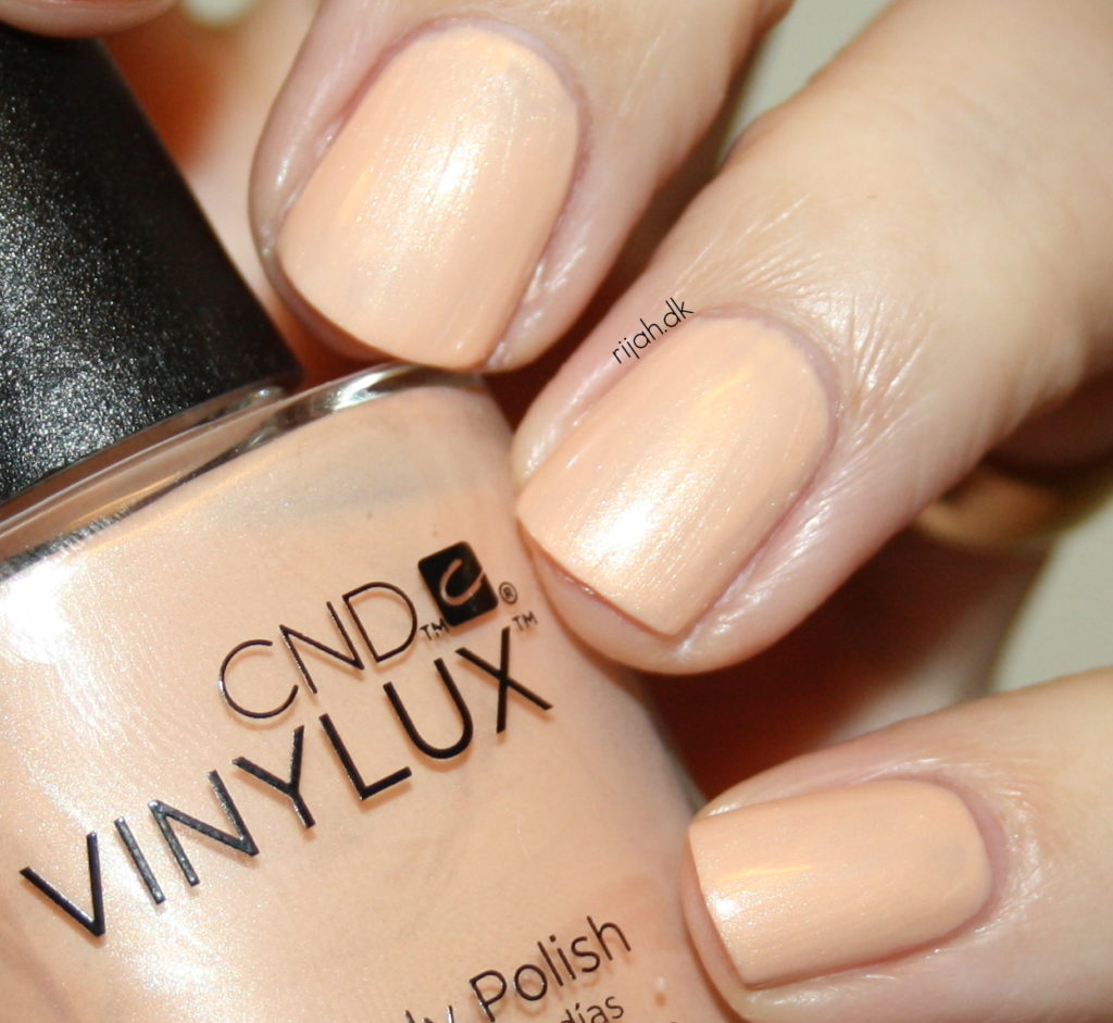 CND Dandelion CND Vinylux Flora & Fauna Spring Summer
