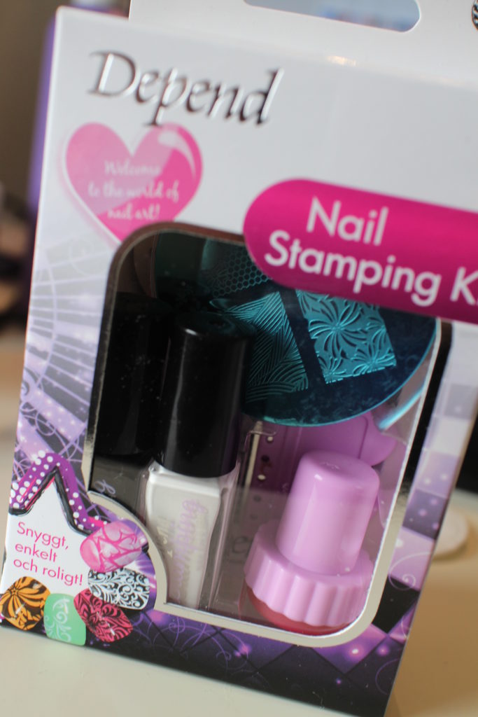 Depend Nail Stamping Kit