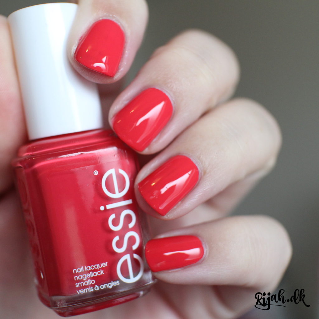 Essie Berried Treasures Essie Summer Collection 2016 swatches